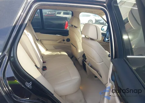 2015 BMW X5 xDrive35I z USA, uszkodzony, nr VIN 5UXKR0C53F0K59093